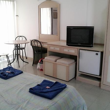 M In Korat Service Apartment Nakhon Ratchasima Extérieur photo