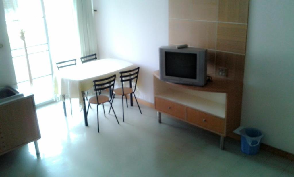 M In Korat Service Apartment Nakhon Ratchasima Chambre photo
