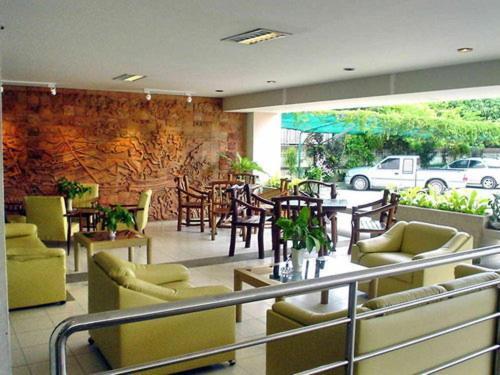 M In Korat Service Apartment Nakhon Ratchasima Extérieur photo