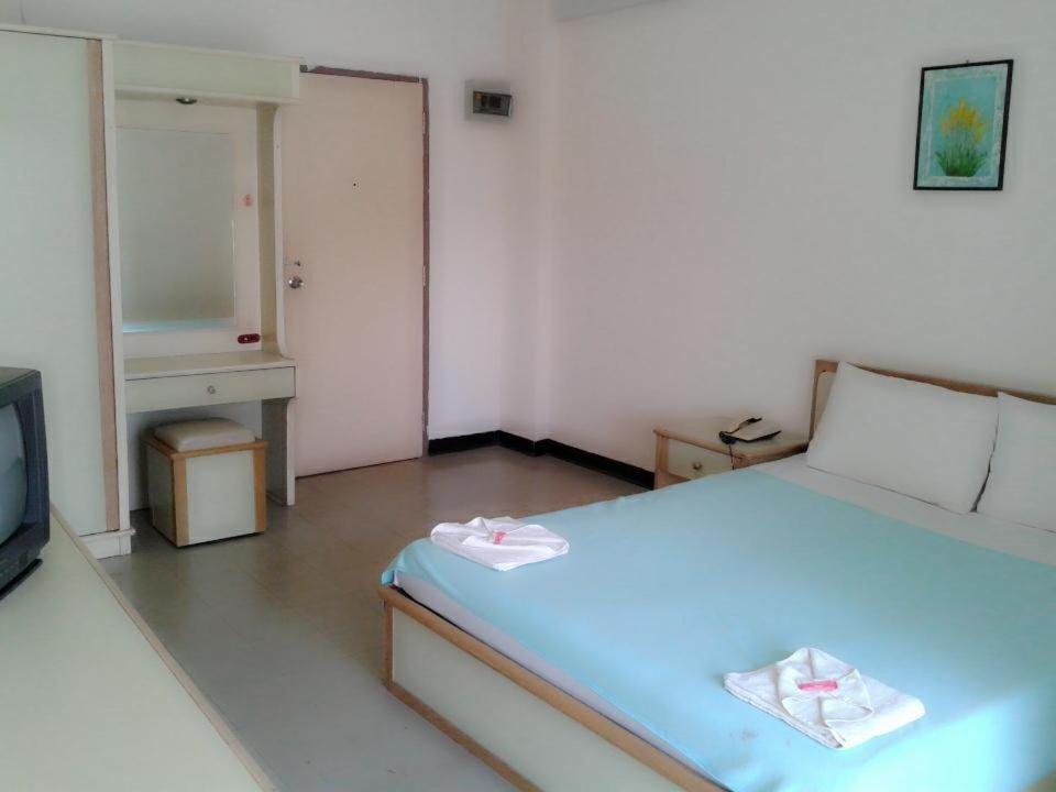 M In Korat Service Apartment Nakhon Ratchasima Extérieur photo